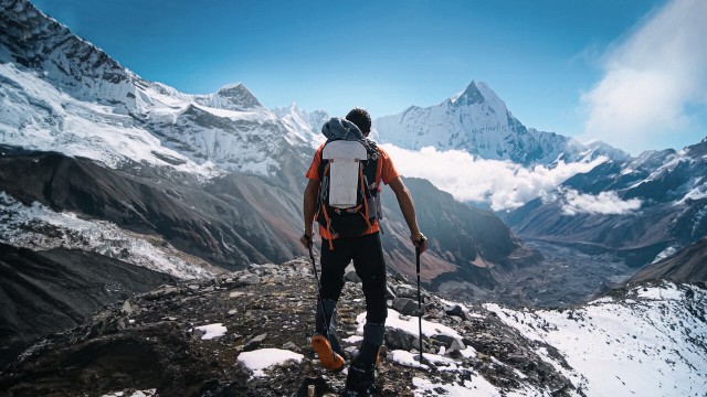 Cuộc đua lên đỉnh núi - Race to the Summit